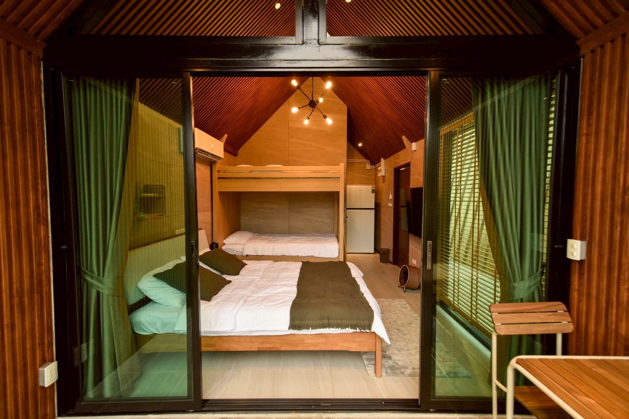 LINE_ALBUM_ห้องพักใหม่_250508_21